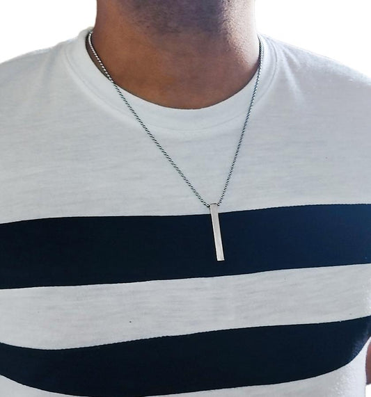 Alvira Stylish 3d Vertical Bar Cuboid Stick Locket Necklace
